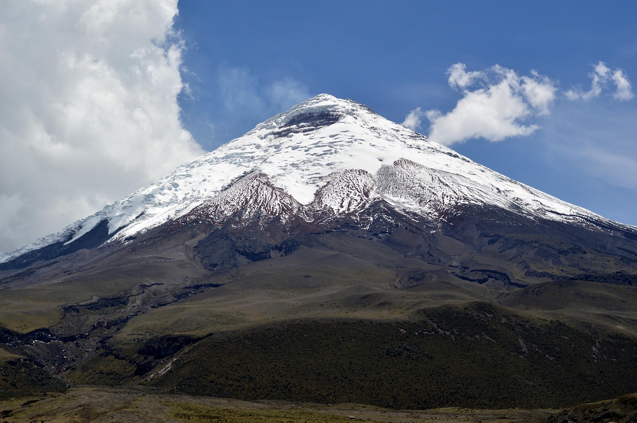 揭秘地球十大超级火山，沉睡的巨人与潜在的全球威胁